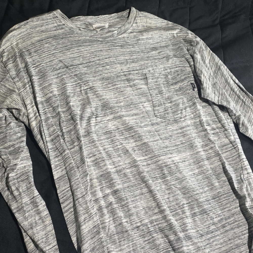 PINK Victoria's Secret Gray Long Sleeve Tee